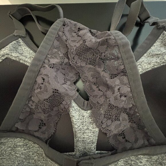 TORRID Curve 00 Lace Back Bra Grey Adjustable Strap Lightly Padded Racerback EUC - Picture 3 of 6